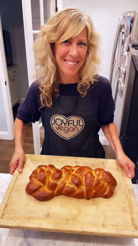 BEST VEGAN CHALLAH BREAD